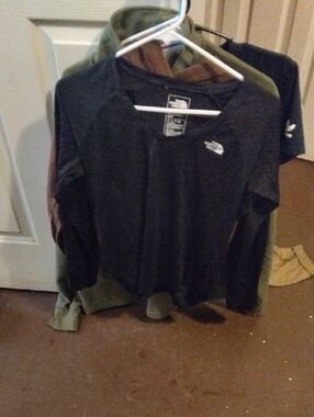 The North Face Black Long Sleeve Tee